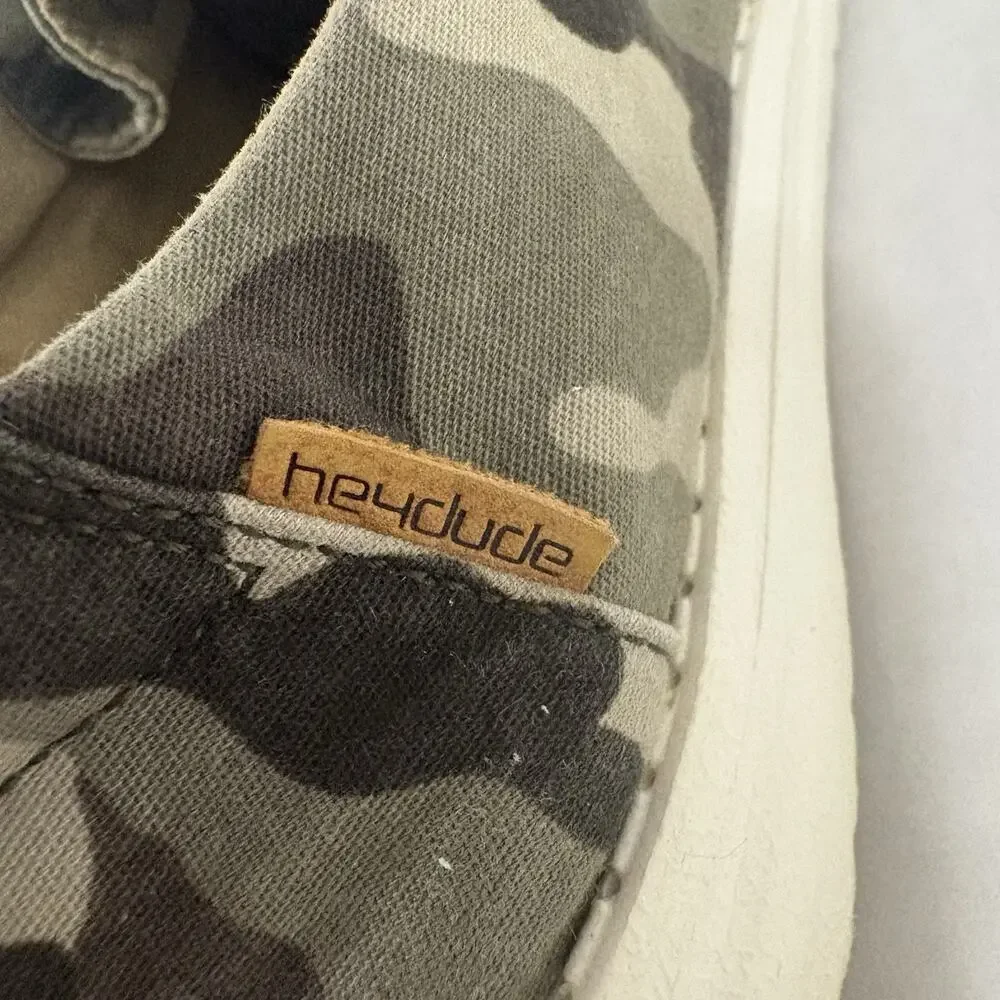 Hey Dude Wendy Womens 7 Camo Green Canvas Slip On Shoes Lightweight Casual